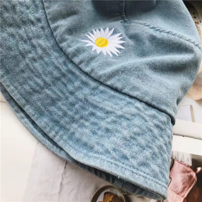 New INS Korean Daisy Embroidery Bucket Hat Women Men Panama Summer Sun Hat Fashion Flower Bob Washed Denim Basin Cap Wholesale