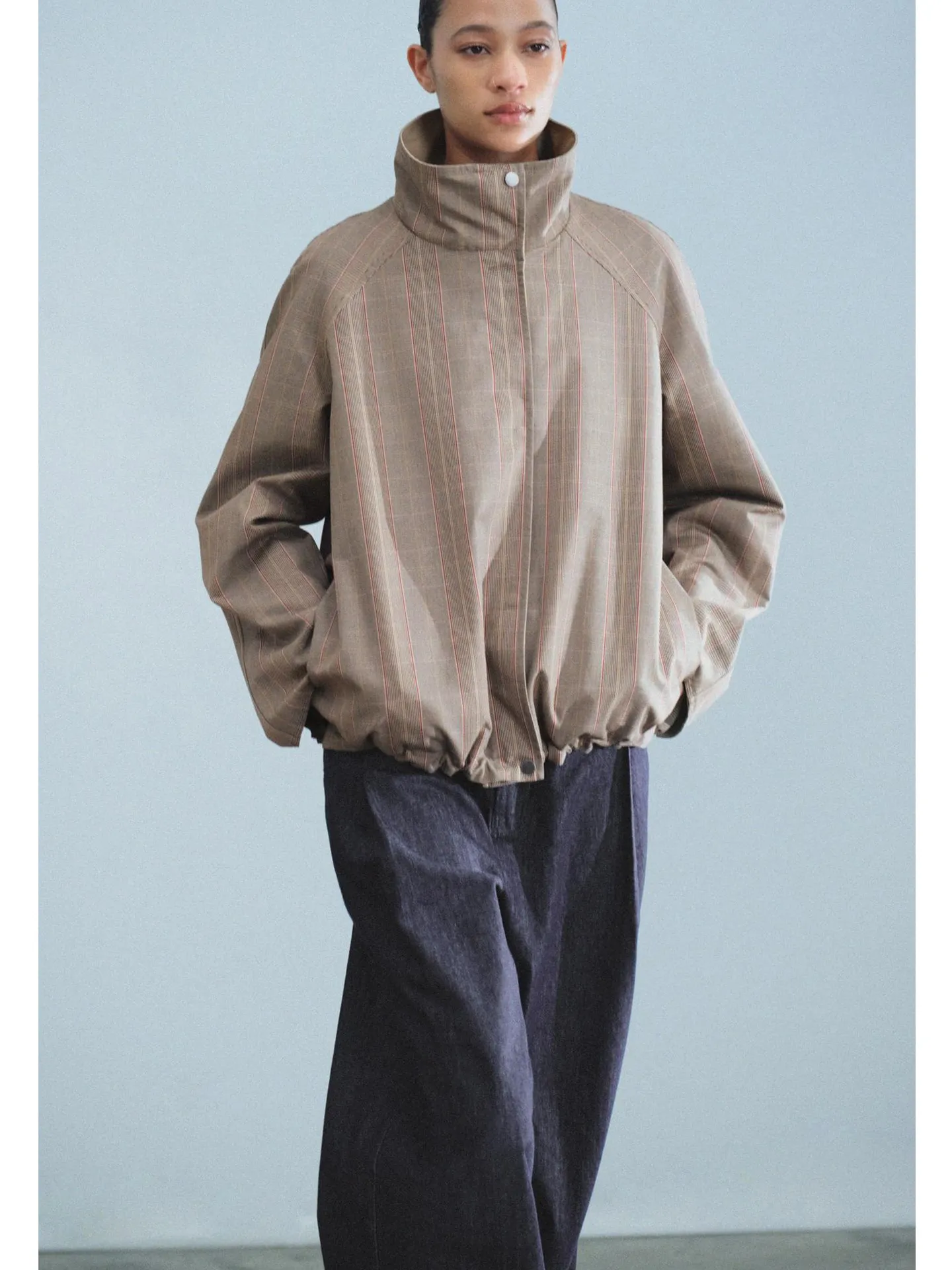 Autumn New Women's Long Sleeve Stand Collar Puffy Straight Hem Two-Sided Wear Short Coat Casual Style Polyester Fiber Zipper
