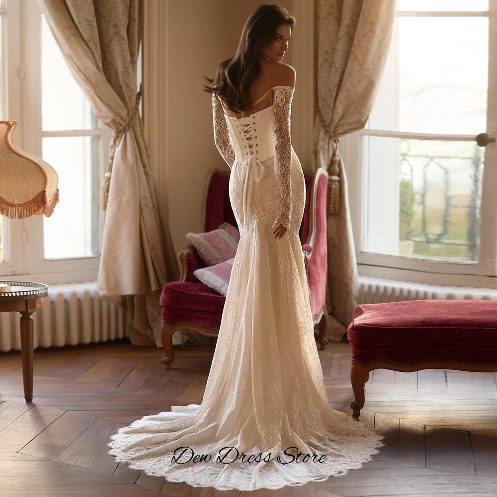 Boat Neck Long Sleeves Customized Robe de mariée Charming Mermaid Lace Bridal Gowns Delicate Appliques Satin Wedding Dress
