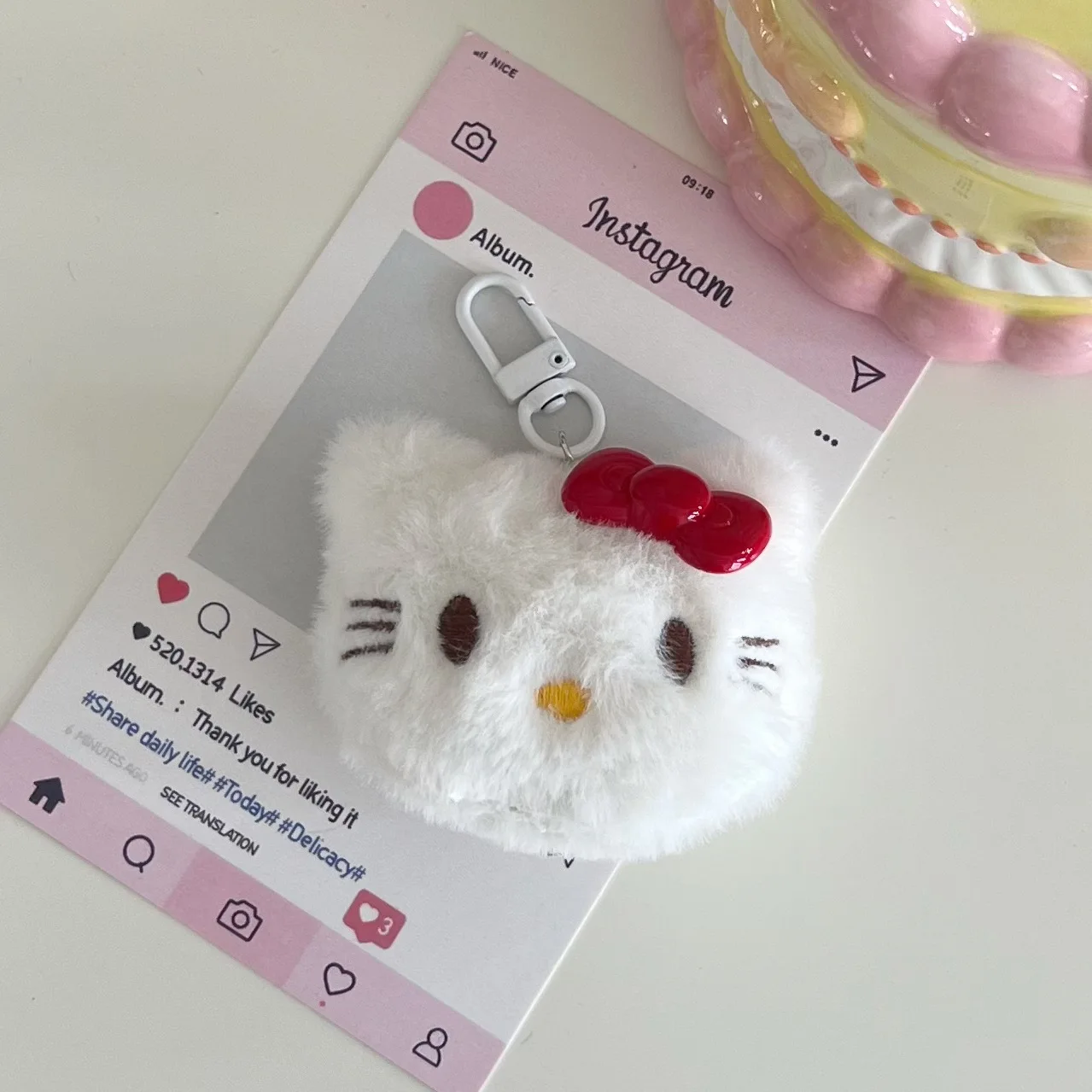 Kawaii kt gato chaveiro de pelúcia branco vermelho dos desenhos animados pingente acessórios macio brinquedo de pelúcia presentes para amigos chaveiros sacos decoração