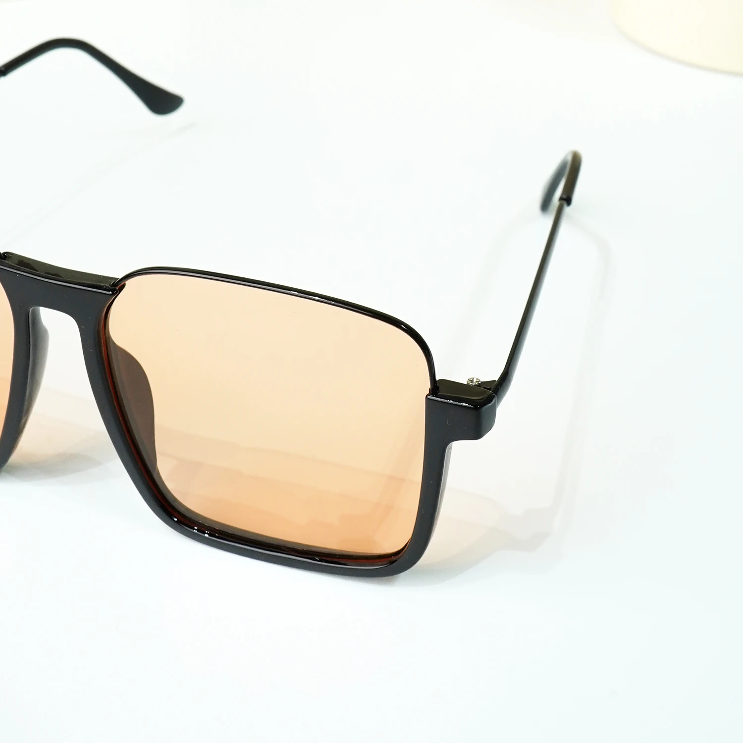Fashion Glasses Trendy Sun Glasses Double Bridge Square Frame Sunglasses Oversized Fashion Shades Retro Sunnies for Women view 6