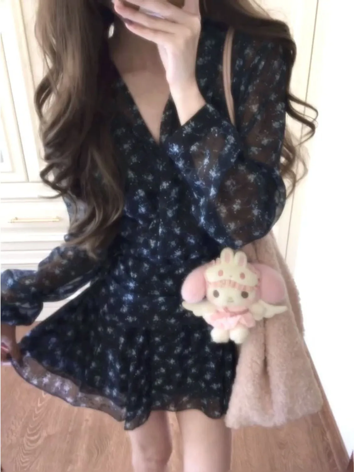 

Retro Bla V-ne Flubble Sve Chiffon Dr Women's Spring New Waist-cinching Slimming Small Size French Sle irt