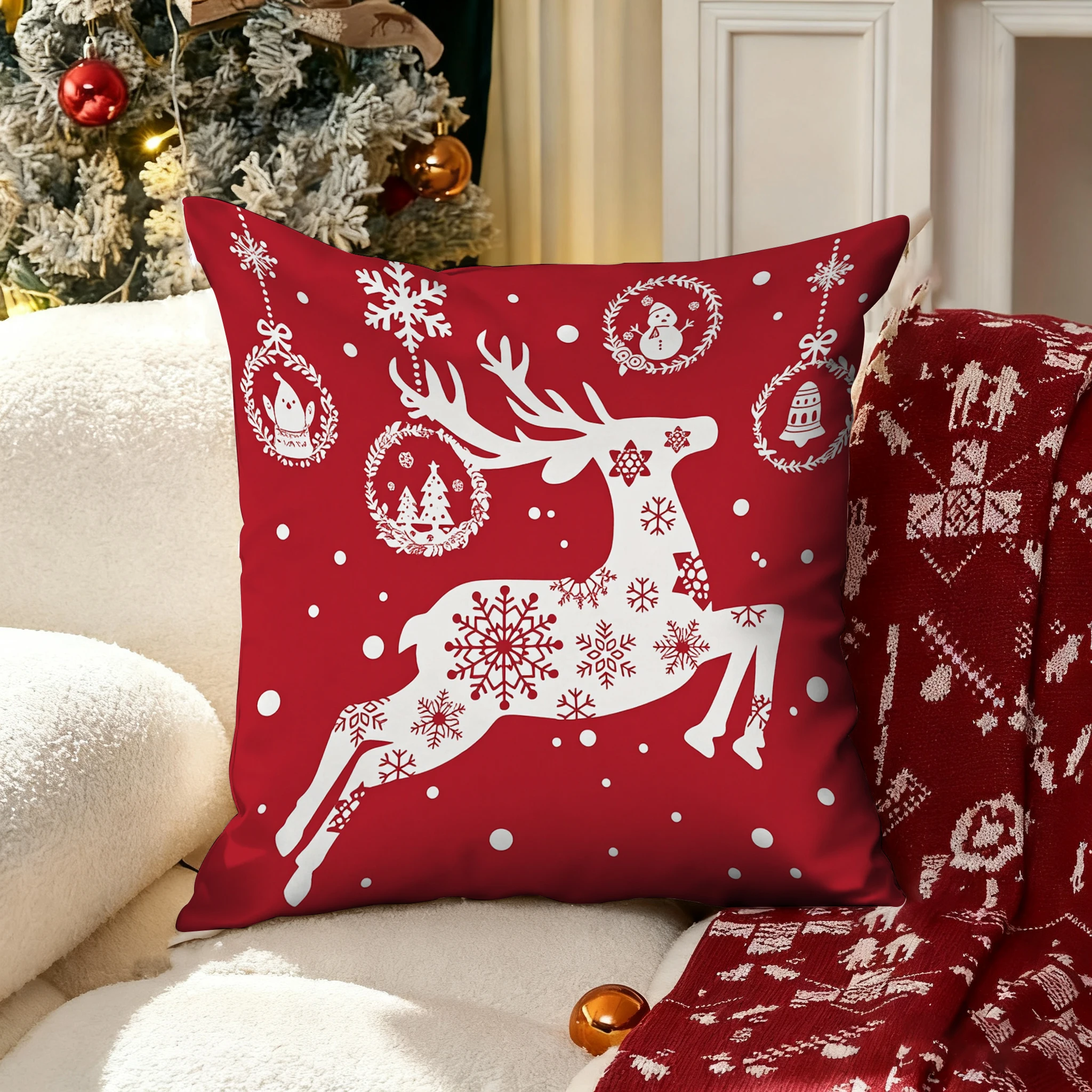 

Red Pillowcase with Christmas Deer DesignSuitable for sofa car bedroom decorative cushion cover pillow cover