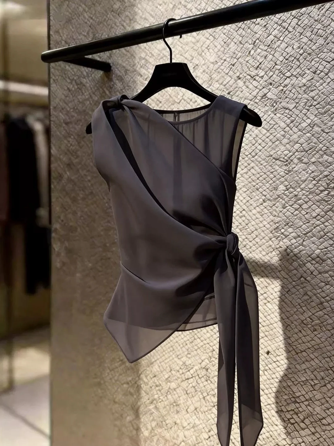 

Elegant round Neck Sleeveless Vest Gentle Style Summer Design Fashionable Trendy Shirt Top Korean Version Straight Cut