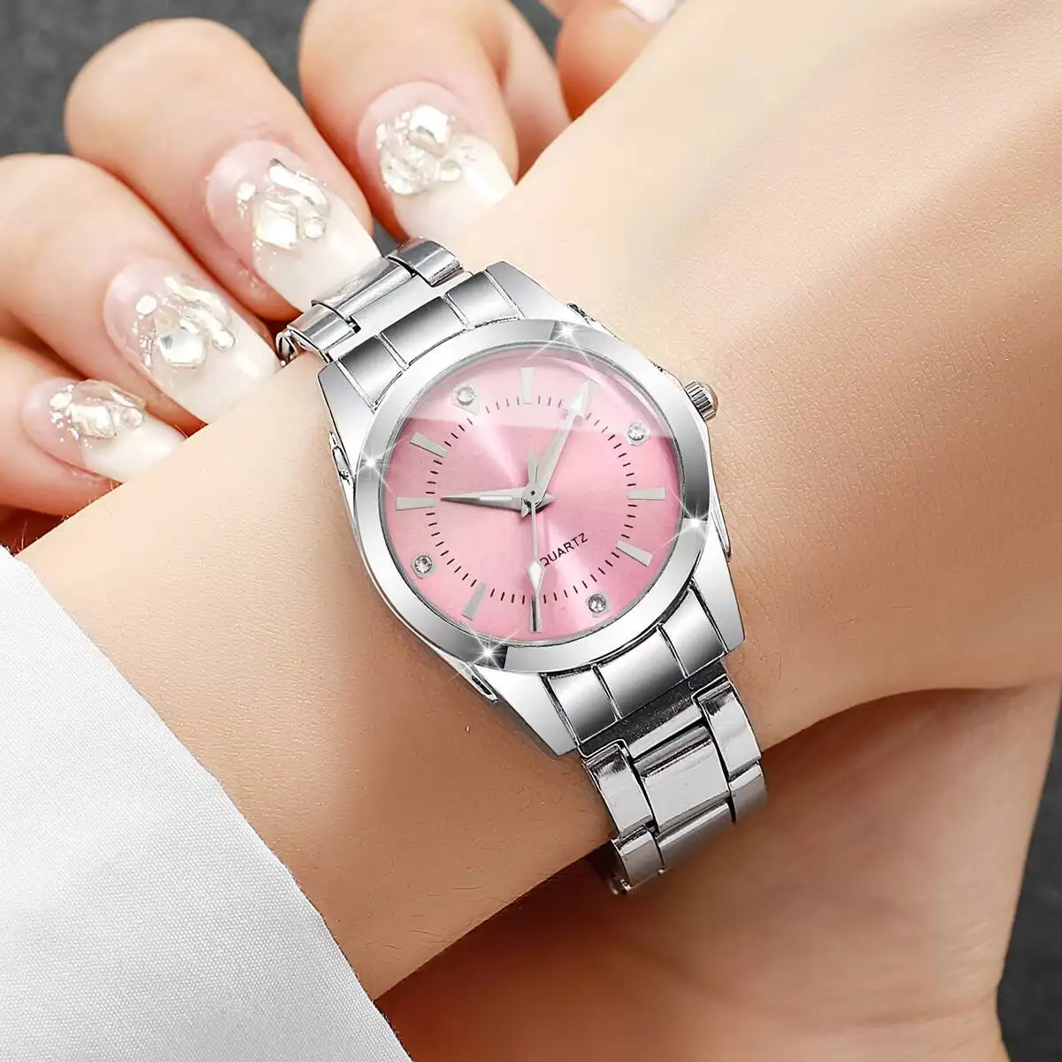 Luxury Rhinestone Women Watches Casual Quartz Wrist Watches For Ladies Clock Reloj Mujer（Without box）
