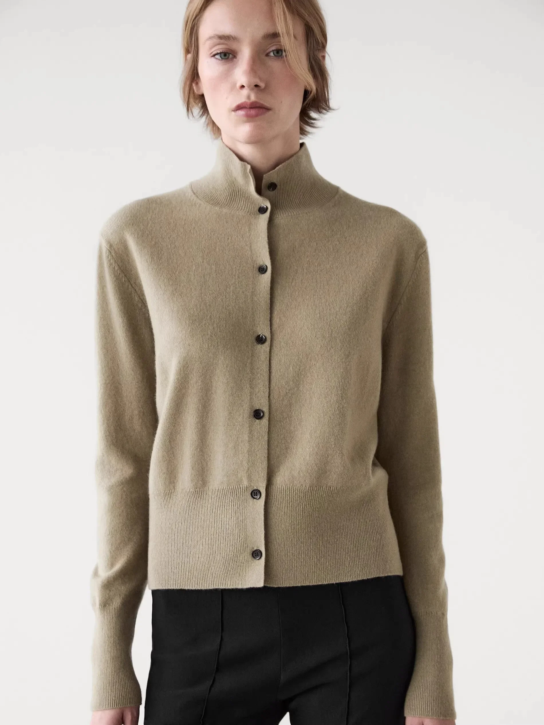 

Ethereal costume 2025 massidutti autumn new style of Women's minimalist commuter slim high-neck long-sleeved knit cardigan