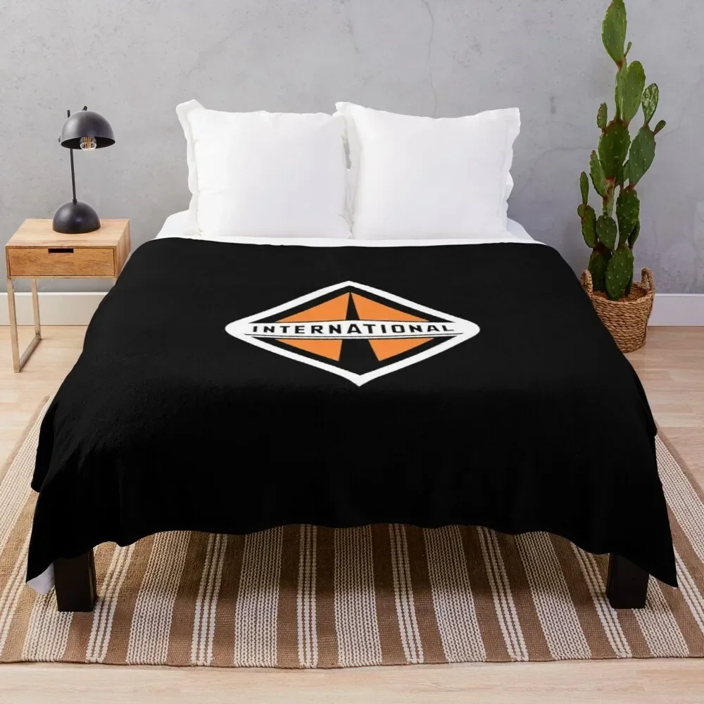 

TRUCK-INTERNATIONAL LOGO Throw Blanket Retro Blankets
