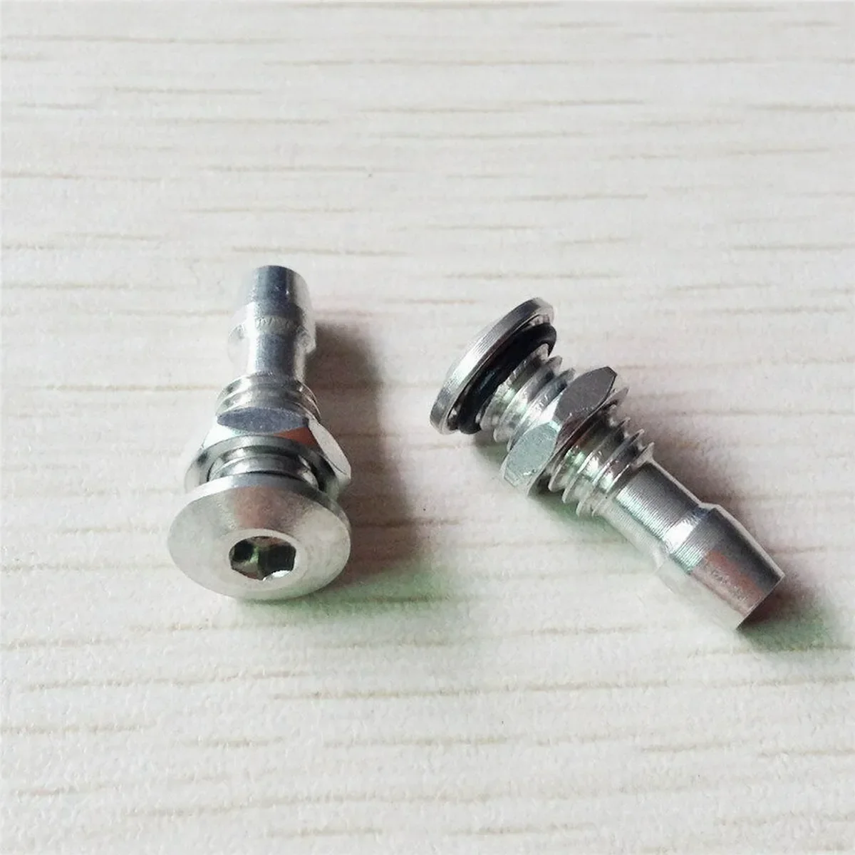 2Pcs Water Outlet Nozzle M6 M8 Aluminum Alloy High Reliability Durable RC Boat Water Nipple for Electric Gasoline Boat