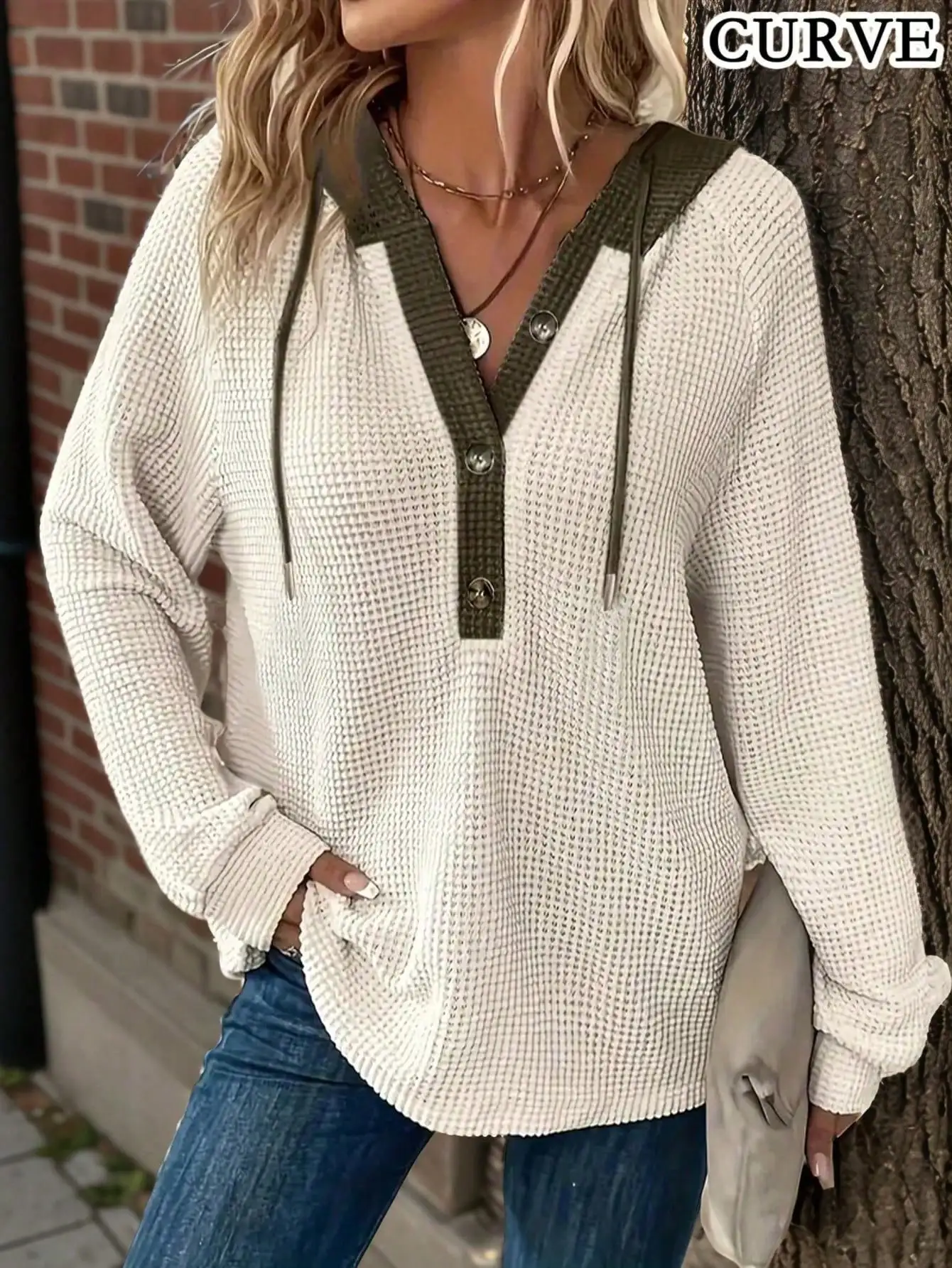 

Женская толстовка больших размеров из вафельной ткани с капюшоном на шнурке и пуговицах, свободного кроя, осенняя модель