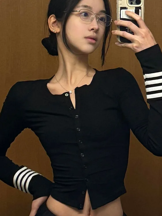 

American Sle ort Bla Striped Slim Fit Base irt 2025 New Design Sensation Small Cro T-irt Women's Faion Cotton K...