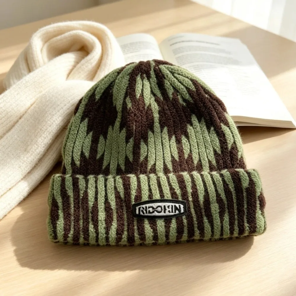 New Two Tone Knit Beanie Tie Dye Style Knitted Pullover Beanie Hip Hop Style Winter Beanie Outdoor Wear