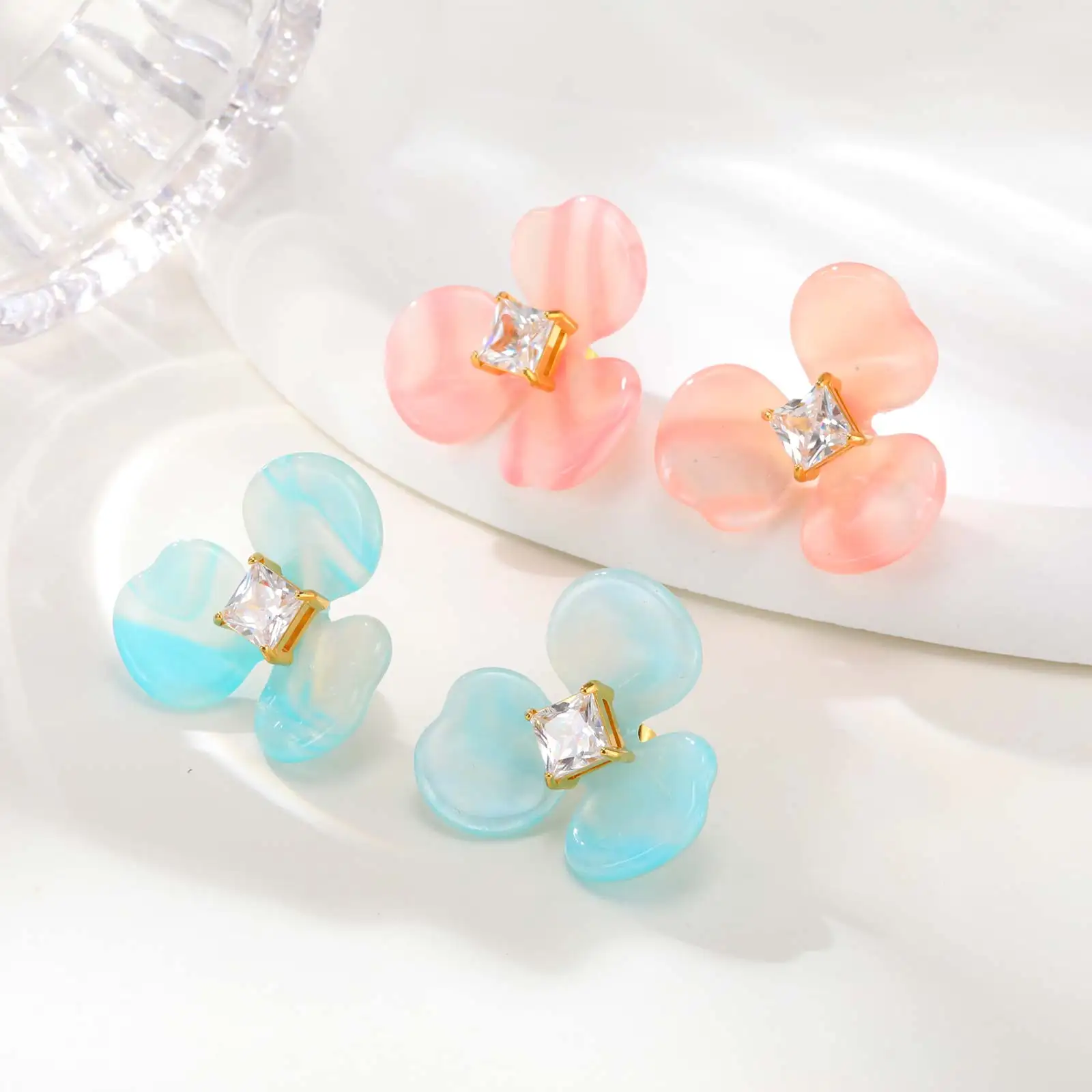 

Coloured Three-petal Flower Square Zircon Earrings for Women,Stainless Steel Gradient Stud Earrings,Removable Jewellery Gifts