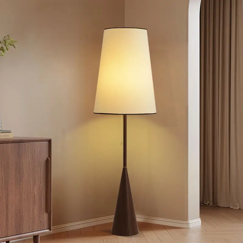 French New Vintage-style Floor Lamp For Living Room Showcasing Modern Minimalist Artistic Atmosphere Hotel Retro Led Table Lamp