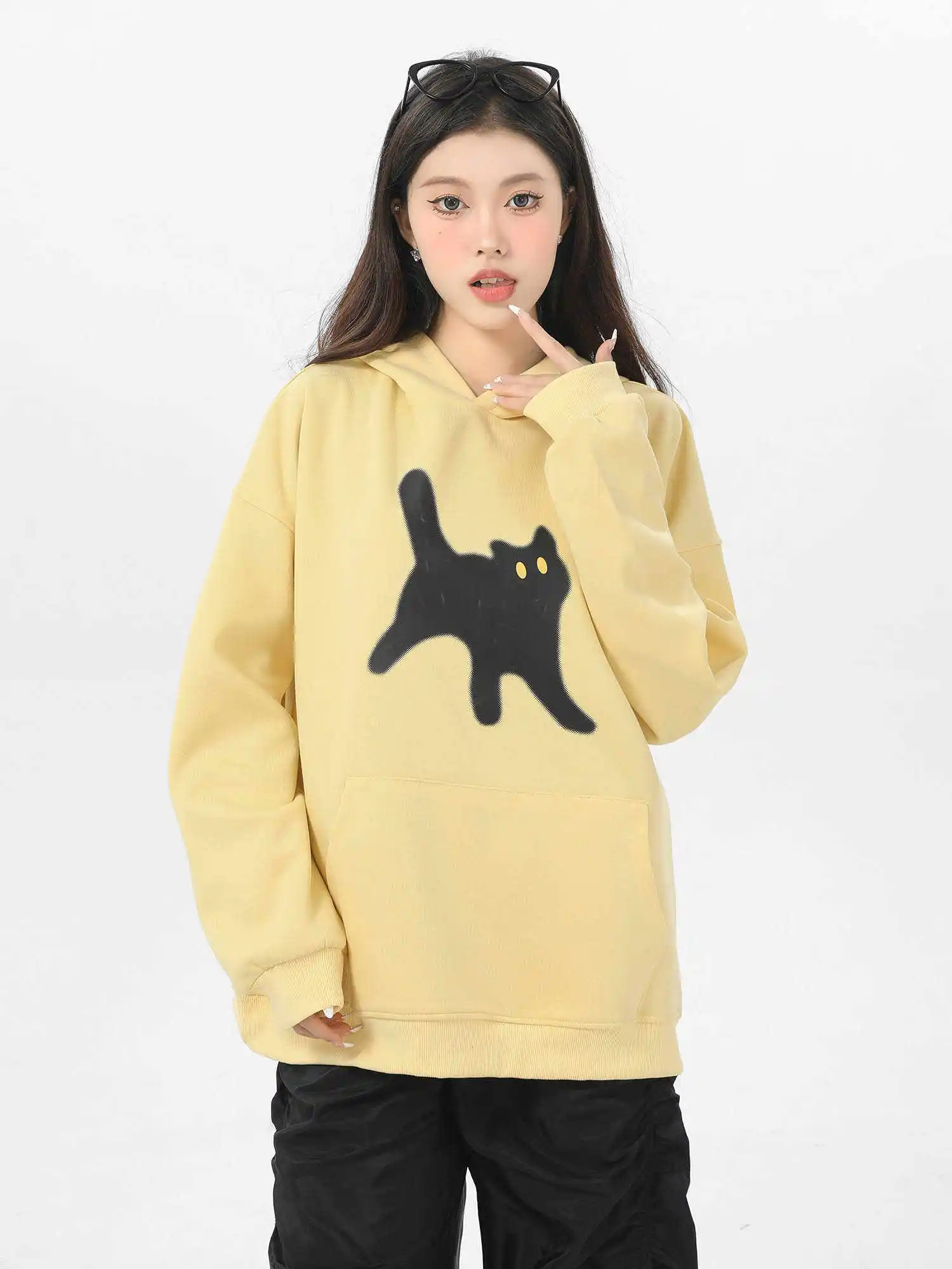 

2024 autumn and winter new yellow hooded sweater women's oversize American dopamine wear with printed long-sleeved top
