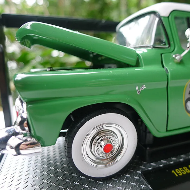 Modelo de coche de aleación de simulación StepSide Truck R70, decoración de camioneta, réplica de Metal fundido a presión, regalo para niño, coleccionable para adultos, 1958,1:24