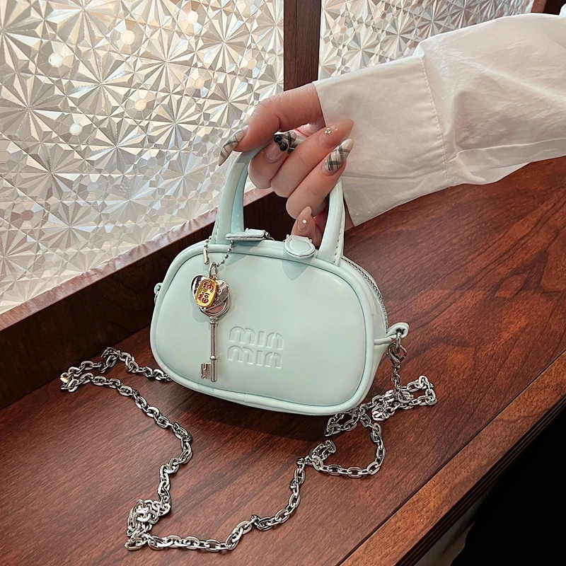 

Sweet High-End Crossbody Bag with Unique Style - Niche Trendy Exquisite Versatile Design for Women's Retro Casual Looks