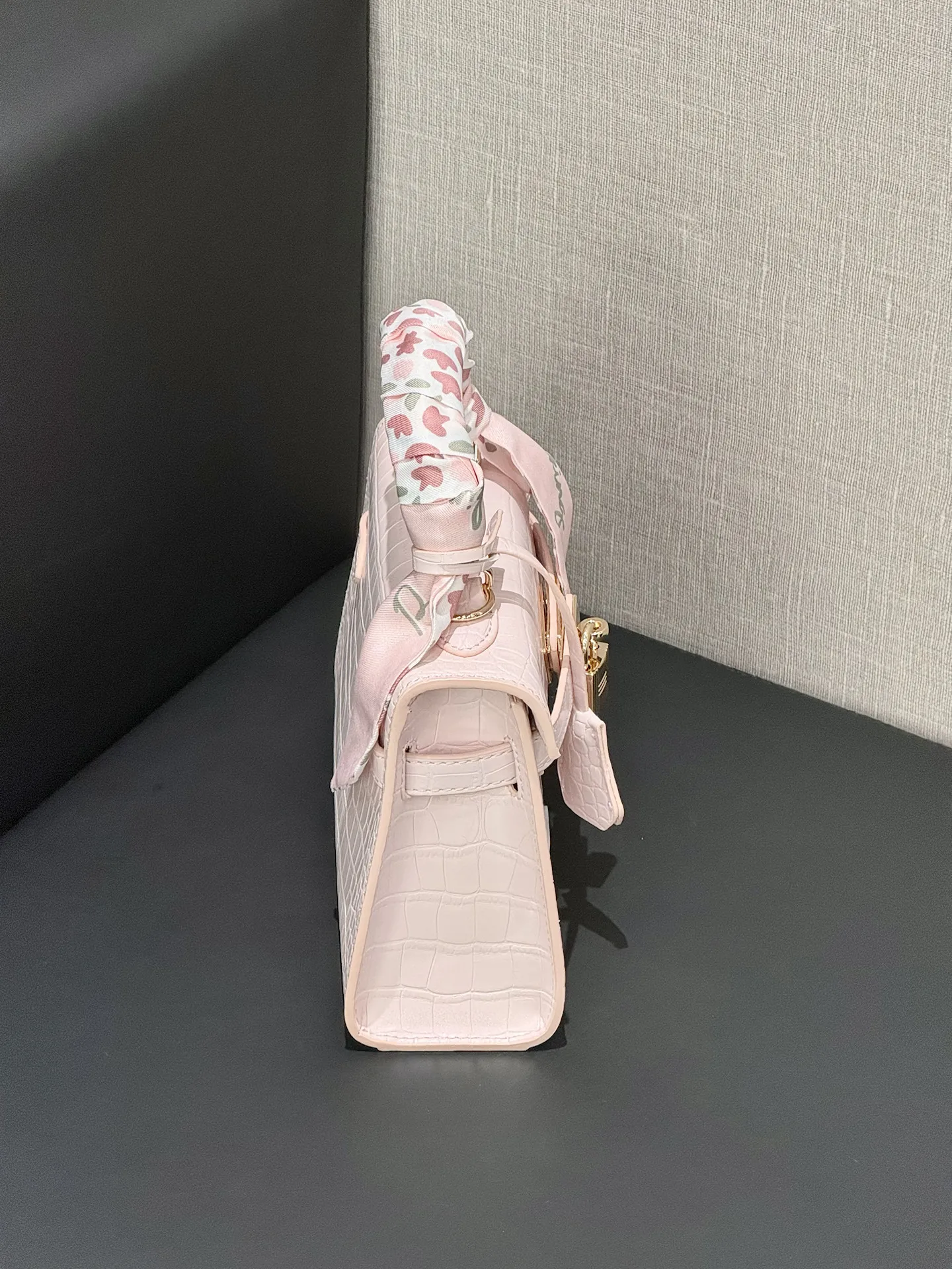 amiciyah-fashion-crocodile-pattern-commuter-bag-2026-new-style-handbag-shoulder-bag-satchel-women's-leather-bag