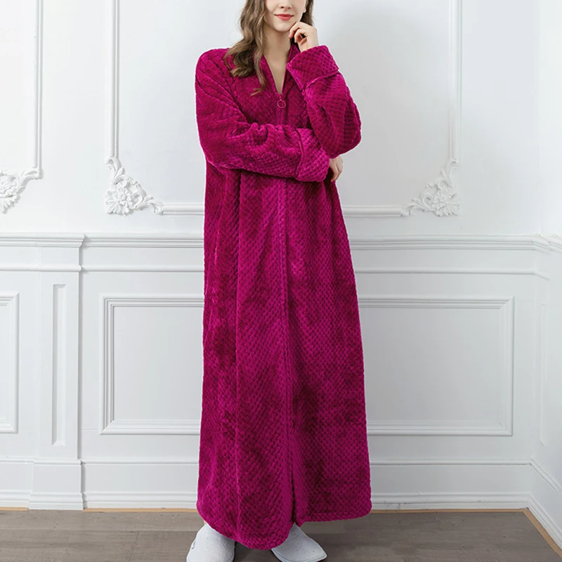 Flannel Nightgown Women Thickened And Lengthened Pineapple Lattice Dressing Gown Bathrobe Couple Men's Pajamas Home Bathrobe