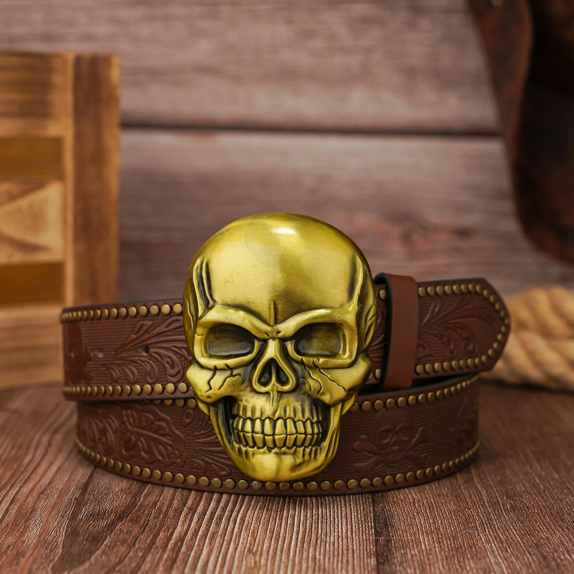 120cm Good Quality Belts,2026m New Fashion Three-Dimensional Skull Buckle Personality Unisex Skull PU Embossed Riveted Belt