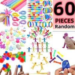 Piezas de juguetes para aliviar el estrés y amasar para niños, figuritas coloridas de orugas, Juguetes Divertidos, regalos de Navidad y Halloween al azar, 60 uds.