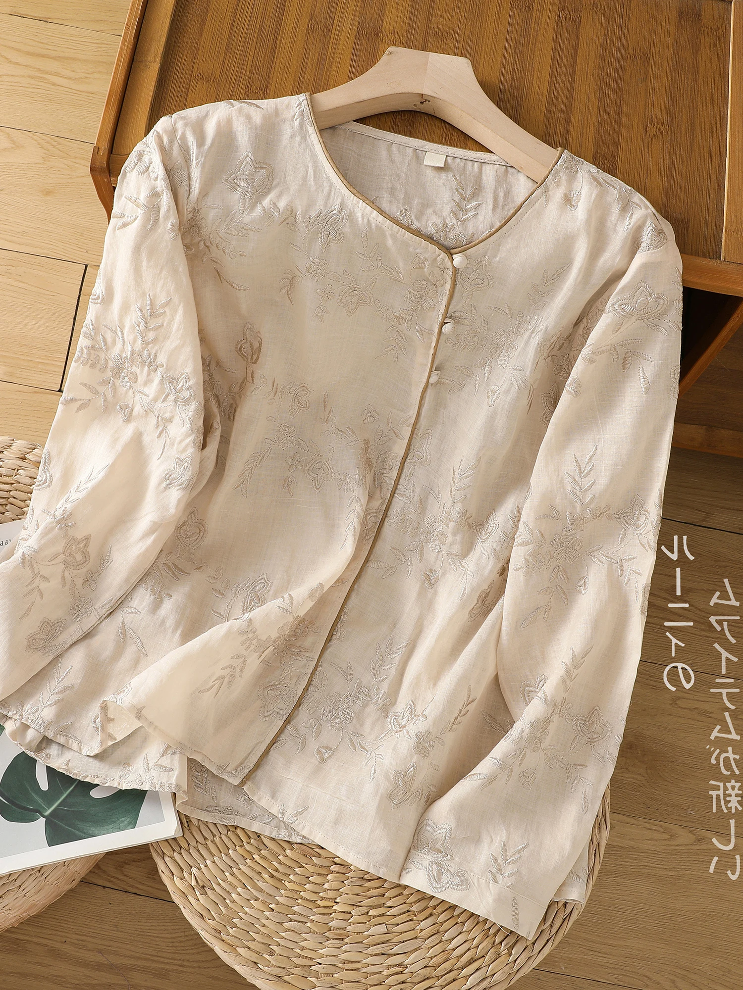 

New Chinese Sle Heavy Embroidery Flax irt Women Summer Vintage National Sle Button round Ne Linen Small Top