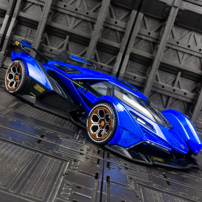 Il modello di auto in lega 1:22 v12 ha una raccolta di funzioni di suono e illuminazione simulate e può essere regalata come regalo di compleanno agli amici