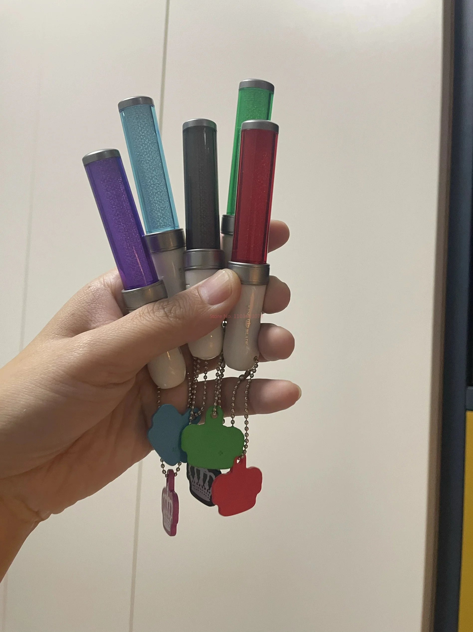 King Blade Mini Fan Light Stick, Série 2, Cheer Stick, Porte-clés, Cadeau pendentif, Japon, En stock