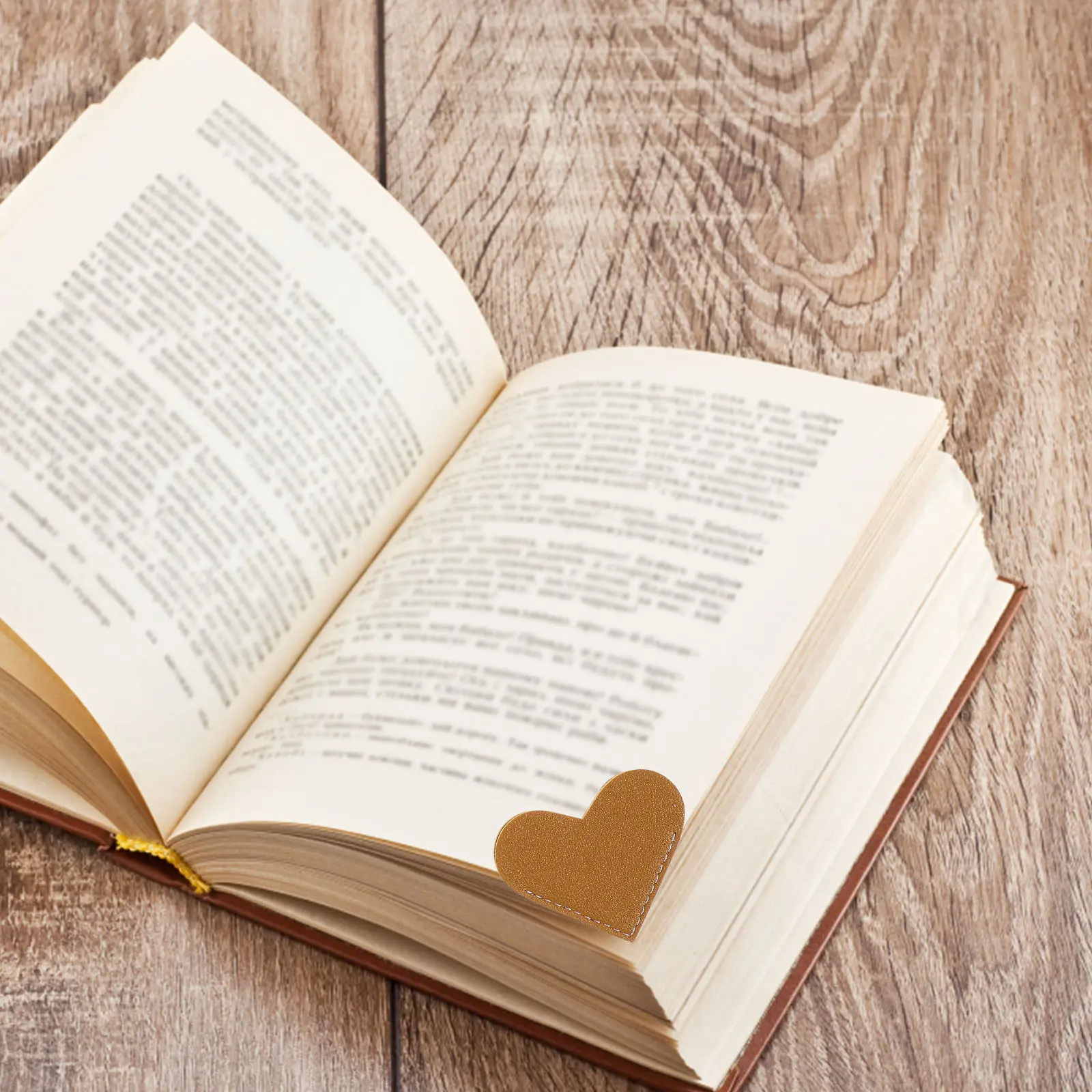 6Pcs Premium Heart Bookmarks Hand-Stitched Mini Corner Page Markers Rustic Retro Book Corner Protectors for Students