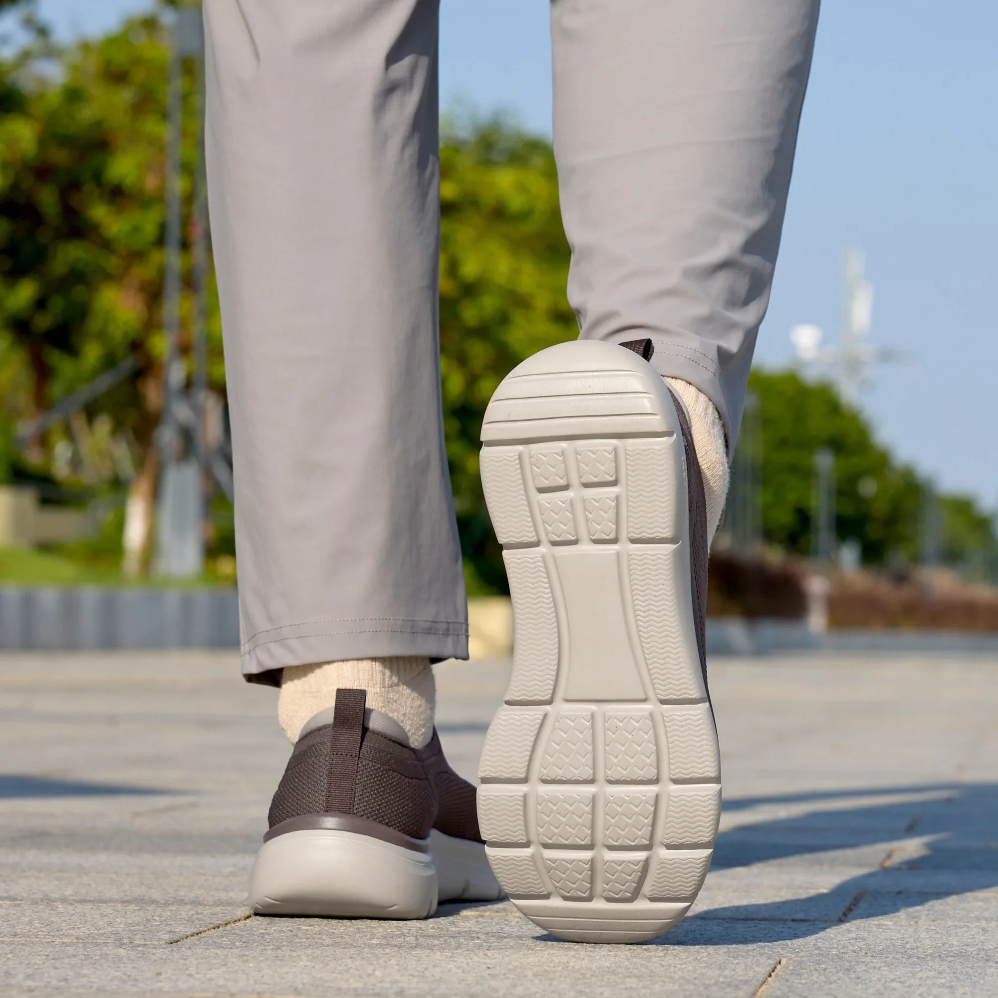 Fitington Herren-Wanderschuhe mit breiter Zehenbox, Slip-On-Freizeitschuhe, bequem, atmungsaktiv, dicke Sohle, Sneaker, Fußgewölbeunterstützung, für breite Füße – Detail 9