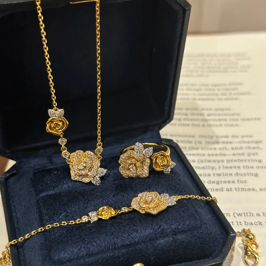 French Retro Gold and Silver Rose Women's Temperament Jewelry Set Necklace Ring Bracelet Noble Three Piece Set