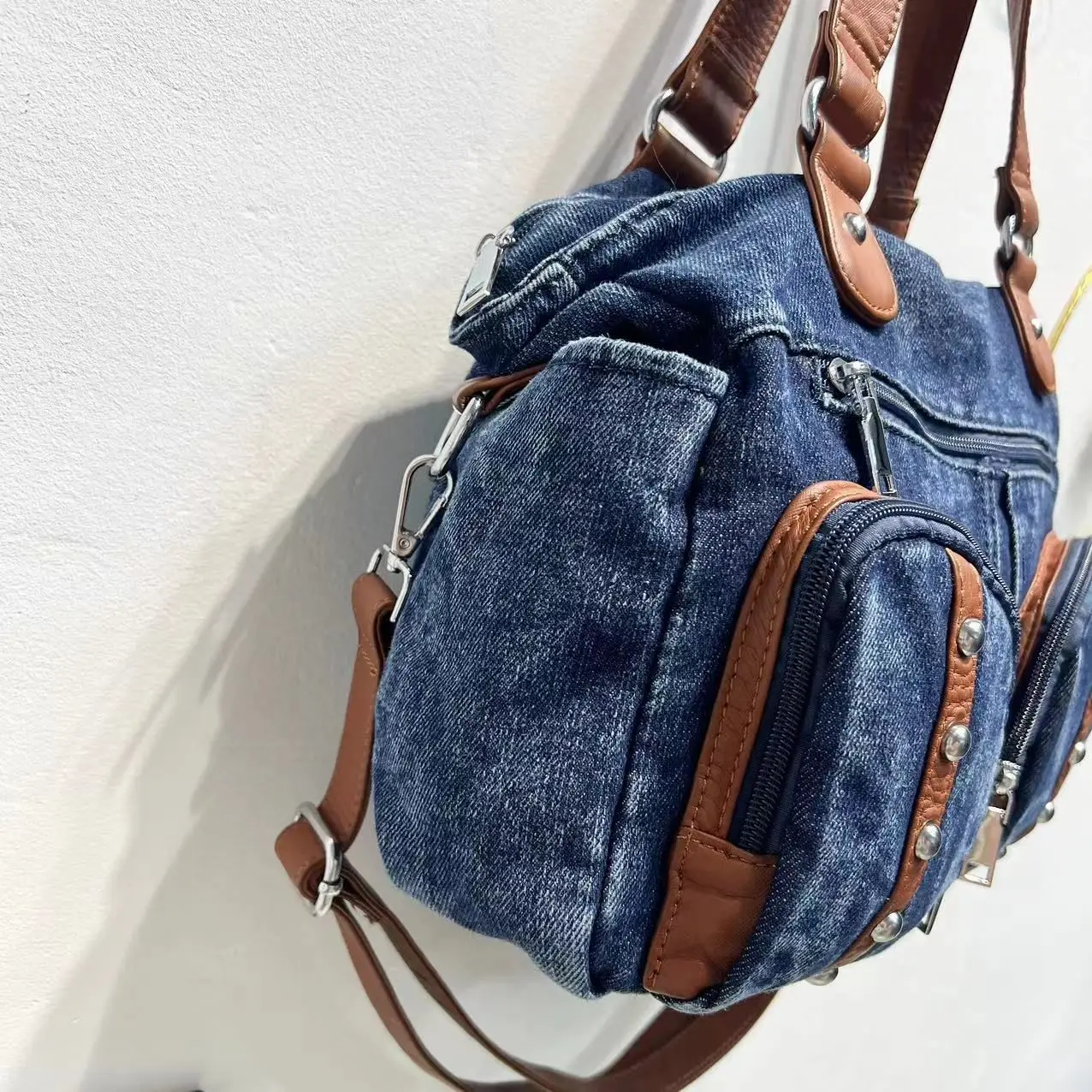 Luxury Female Handbags Shoulder Bag Women New Design Sense Niche Crossbody Fashion Rivets Denim  Messenger Purse Mochila