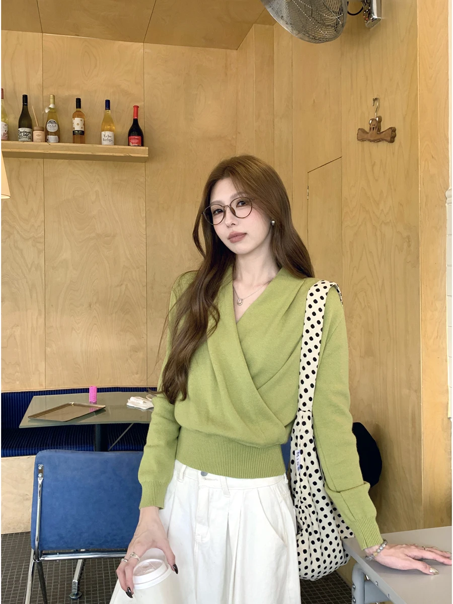 

Early Spring New Korean Sle Knitted Sweater Large V-Ne Cross Long Sve Women's Faion Slimming Andy Velvet Base Layer