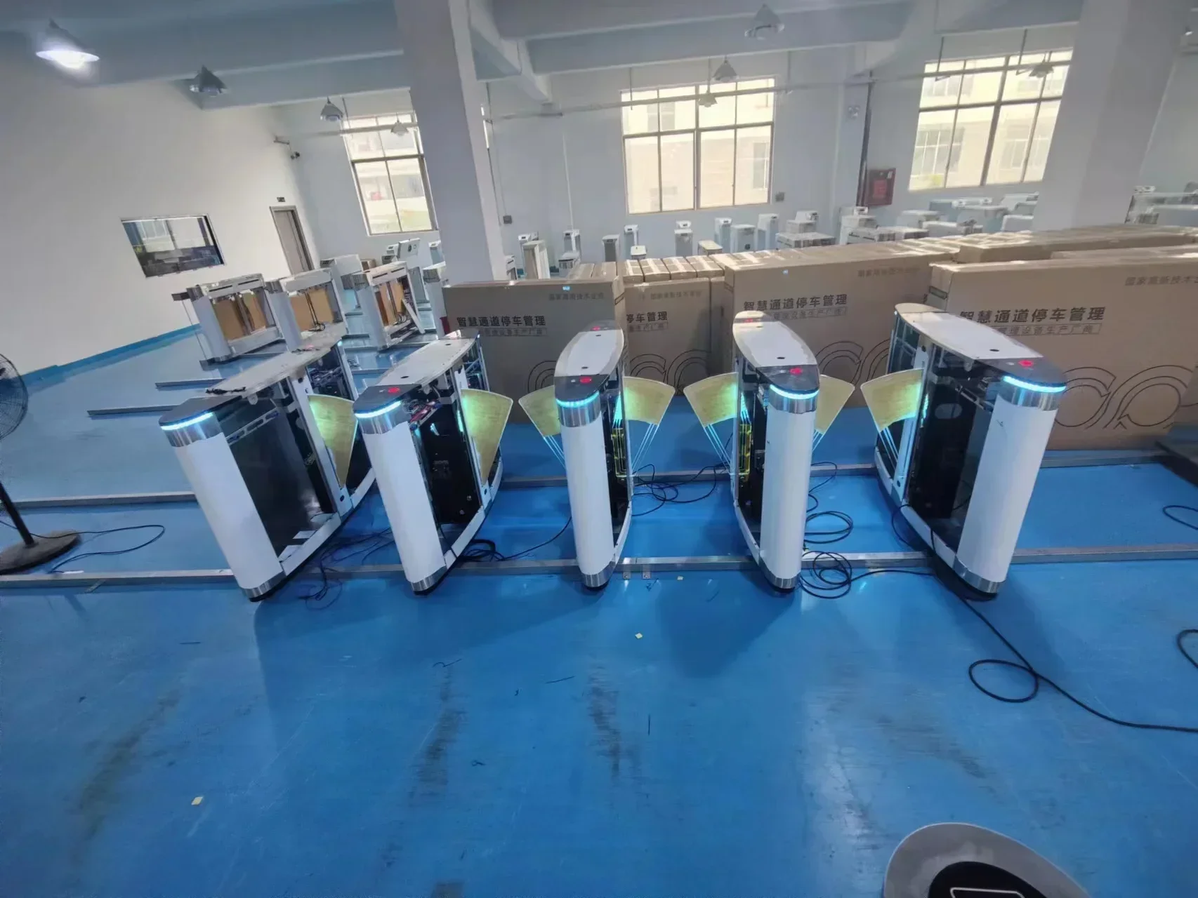 Luxury Security 980mm Height Flap Turnstile QR Code RFID Reader Flap Barrier Gate For Office Hotel