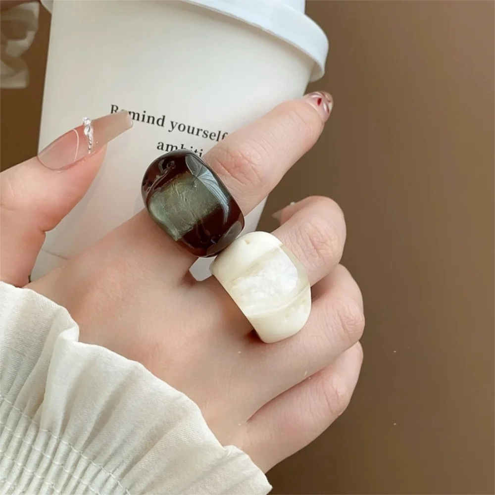 

Unique Melard Color Transparent Resin Ring Oval Wide Charm Acrylic Geometric Ring Trendy Ins Style Irregular Ring Gift