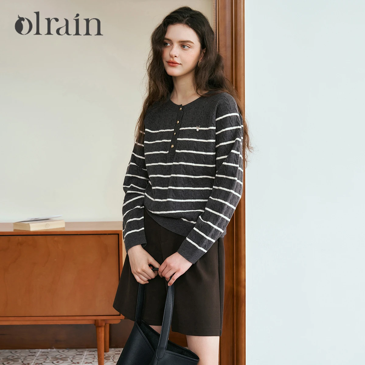 

OLrain Women's Striped Knit Sweater Autumn 2026 New Color Blocking French Style O-Neck Pullover Office Commuter Tops N56QZ86523