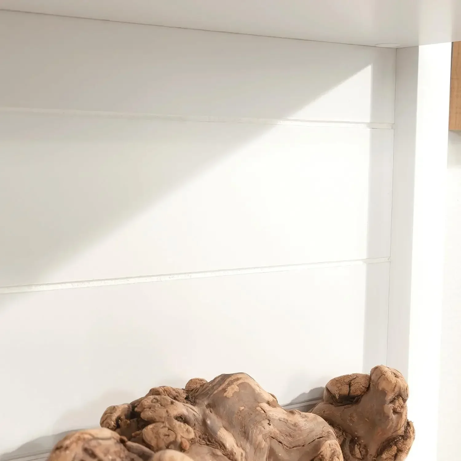 Современный белый библиотечный шкаф с двумя фиксированными полками для кабинета в гостиной