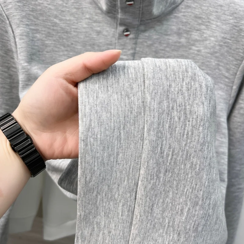 Herren-Langarm-T-Shirt mit hohem Kragen, Knopfleiste, exquisitem Muster, Stickerei, hautfreundlich, farbecht, Herbst-Freizeitmode, Herrenbekleidung – Detail 10