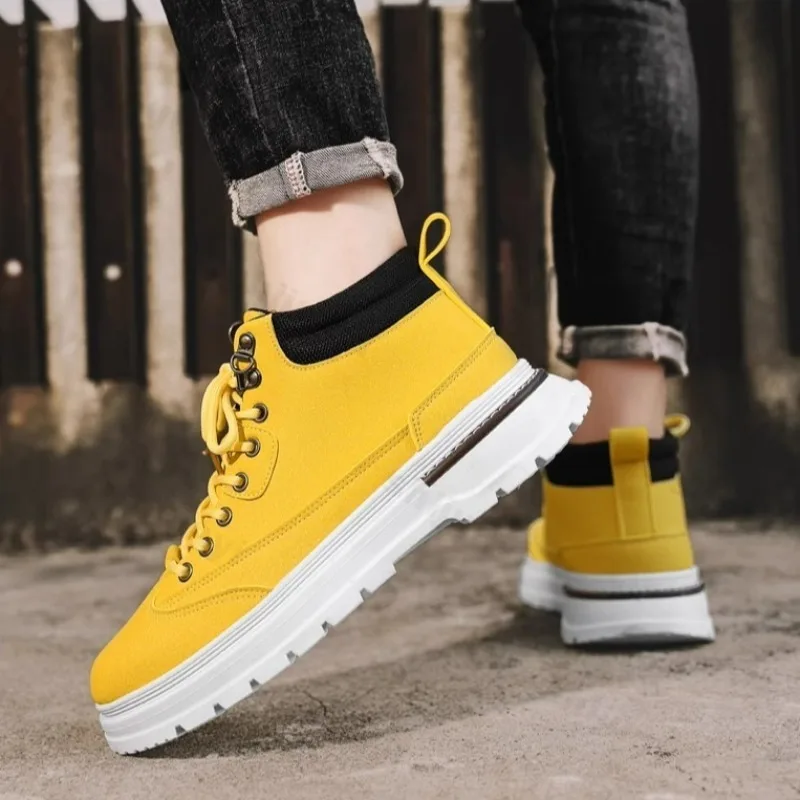 2025 Autumn Niche Design Men's Fashion Trend Thick Soled High Top Shoes Versatile Comfortable Non Slip Casual Chunky Short Boots