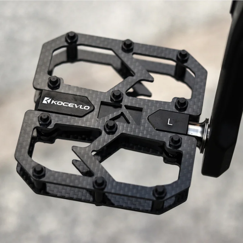 

Carbon Fiber Pedal Ultralight 195g MTB Titanium Shaft 3 Bearings Road Bike Pedal Anti Slip Racing Pedal