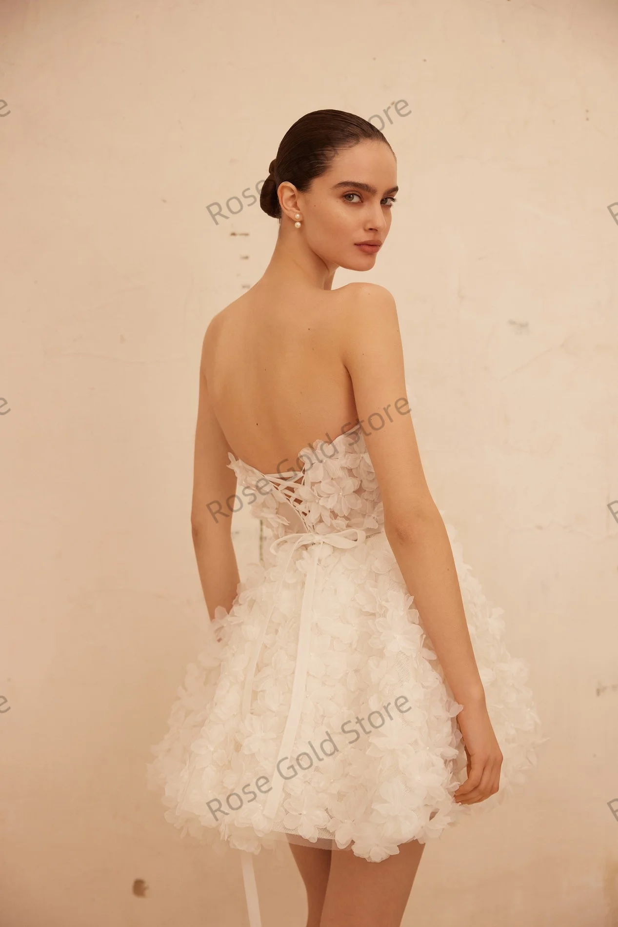 Vestidos de casamento curtos brancos romanticos para mulheres querida rendas apliques vestidos de noiva 2025 verão mini robes de soriee personalizado