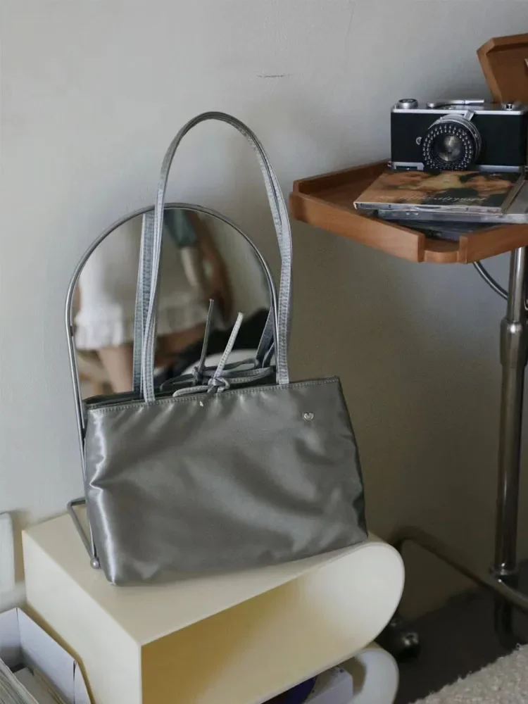 

Satin Handbag for Women New Ladies Small Summer Underarm Bag Purse Shoulder Bag