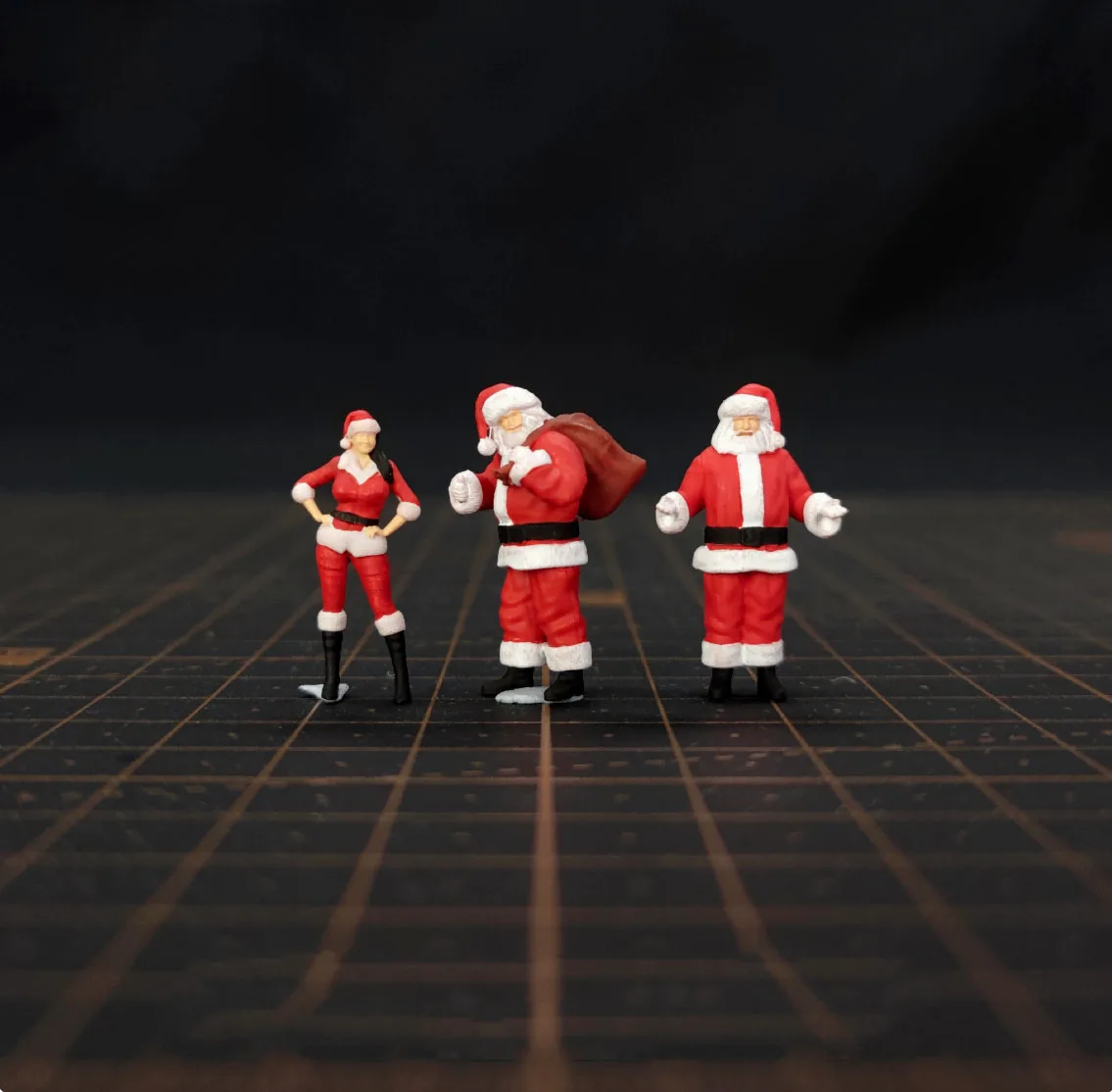 Żywica ręcznie malowana 1/64 Santa Claus miniaturowa Model figurki kreatywna fotografia dekoracja kolekcji