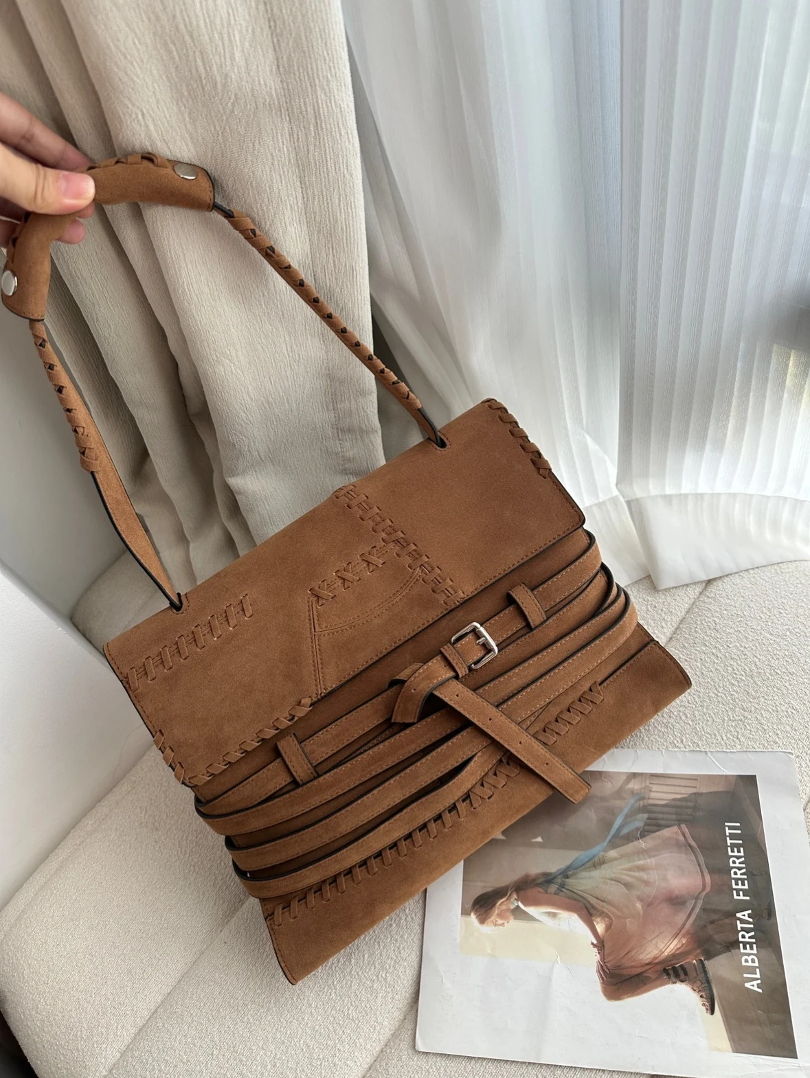 

Magnetic Bule Frosted Velvet Belted Retro Handbag Unique Design oulder Bag Crossbody Bag for Women Casual mat Sle