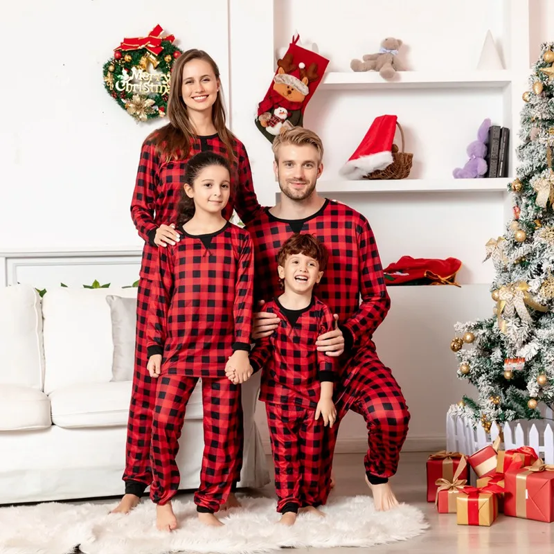 Christmas Family Matching Outfits Adult Kids Baby Red Plaid Pajamas Sets Xmas Baby Romper Family Holiday Party Clothes Suits