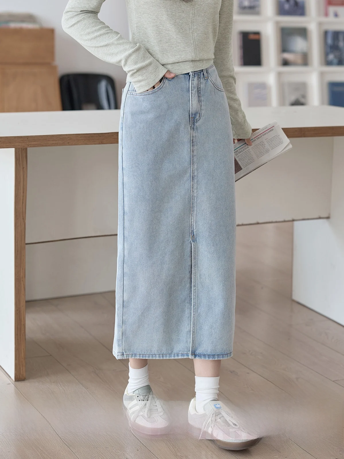 

Blue Denim Asymmetrical High Waist A-Line Skirt Women's Spring 2026 New Small Design Sense Commute Style Pocket Detail Skirt