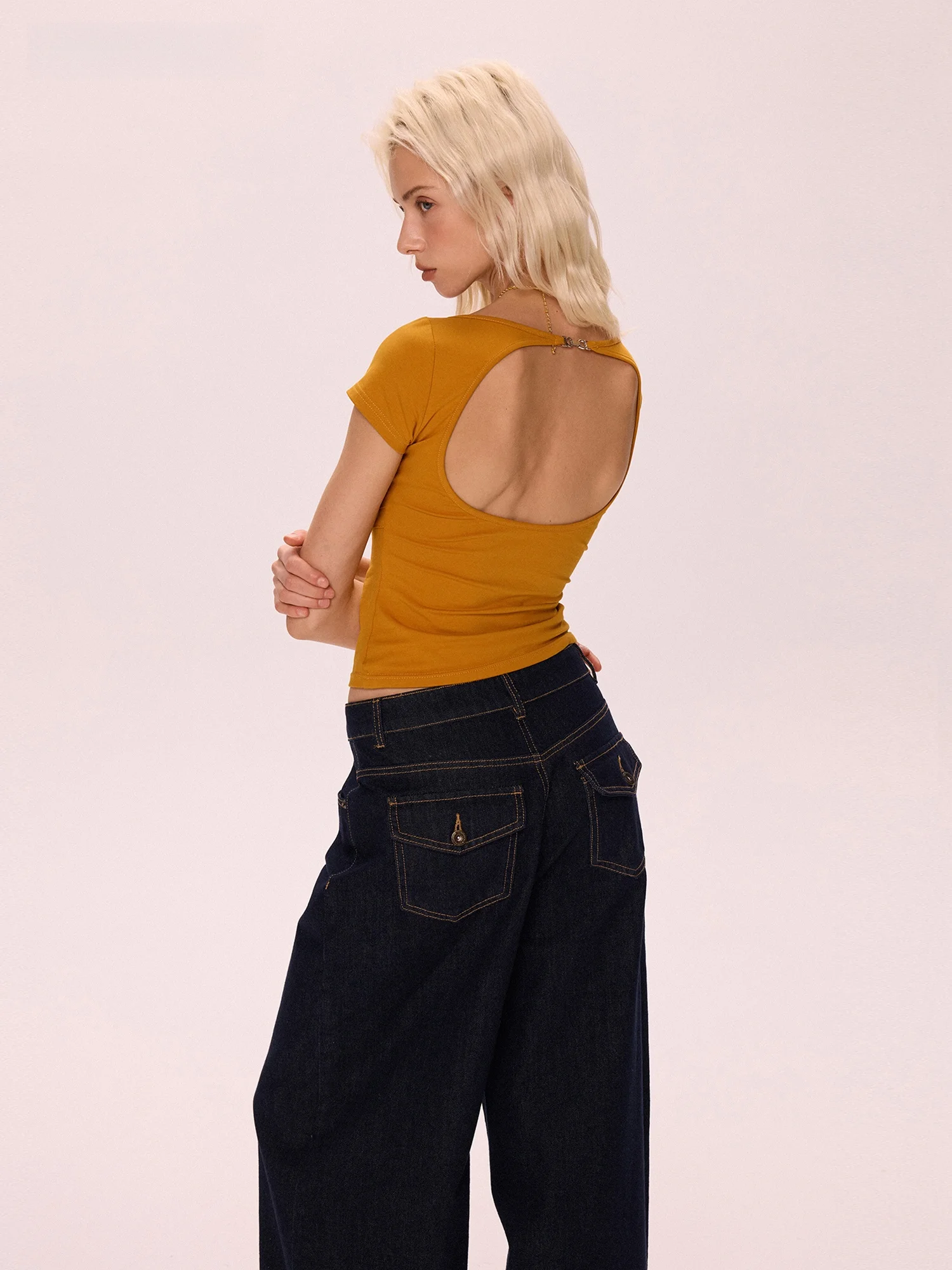 

MOKACAKE 2026 Autumn Summer Blue Orange Backless T-Shirt Women's Top Short Sleeve Base Shirt Casual Style Hollow out Design