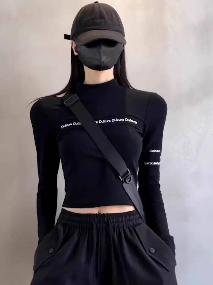 

Women Base Layer 2025 New Chic Black Fitted Tee Long Sleeve T-shirt Crop Top Style Hottie Y2K Early Autumn Stylish Basic Top