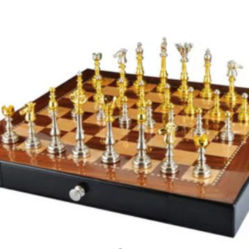 Custom foldab lestandard chess metal or wooden chess pieces board set jigsaw board game teaching international chess set