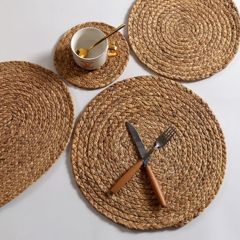 Round Woven Placemat Natural Water Hyacinth Place Mats Straw Table Mats for Dining Table Christmas Rustic Heat Resistant Cup Pad