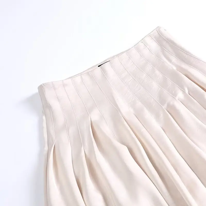 women's skirt is fashionable casual slimming solid color pleated temperament and a new spring style skirt